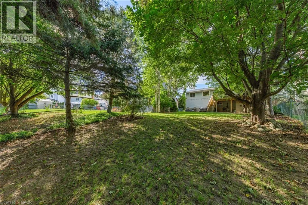 37 THORNHILL Drive