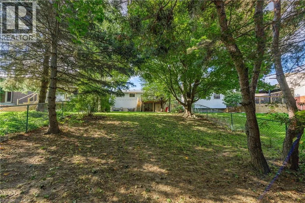 37 THORNHILL Drive