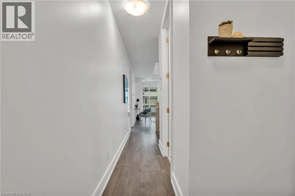 150 MAIN Street W Unit# 910, #910