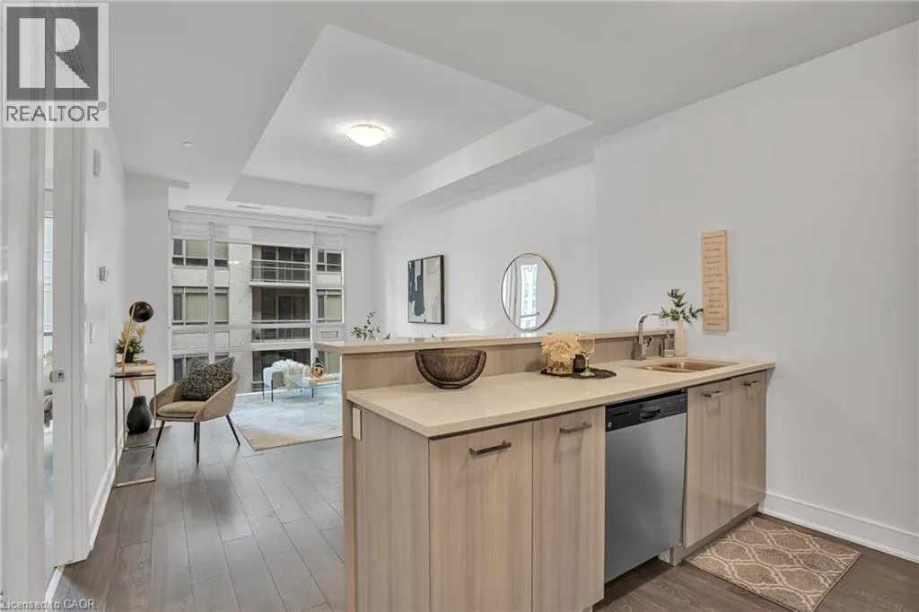 150 MAIN Street W Unit# 910, #910