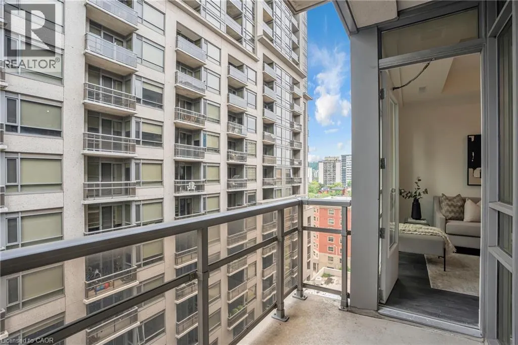 150 MAIN Street W Unit# 910, #910