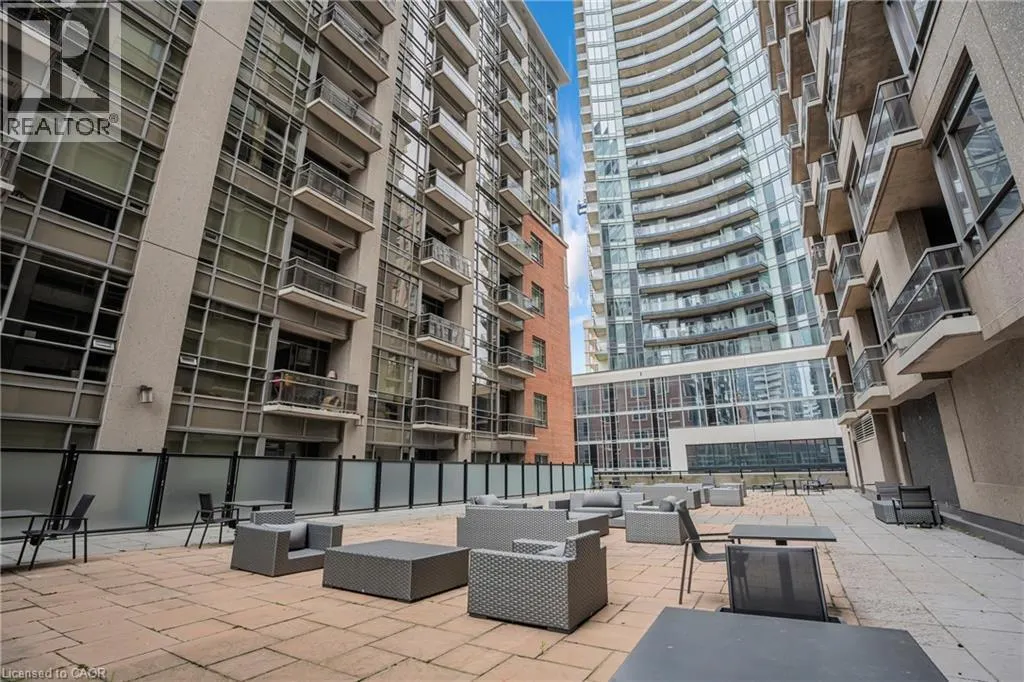 150 MAIN Street W Unit# 910, #910