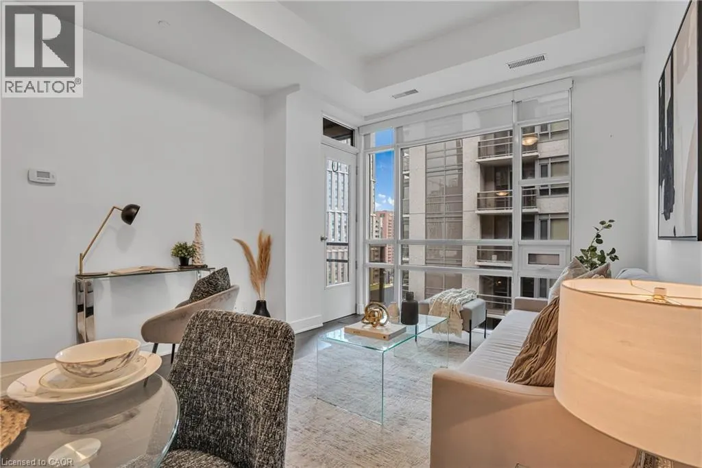 150 MAIN Street W Unit# 910, #910
