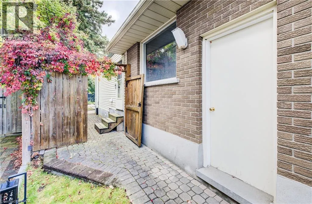 50 CHAMPLAIN Crescent