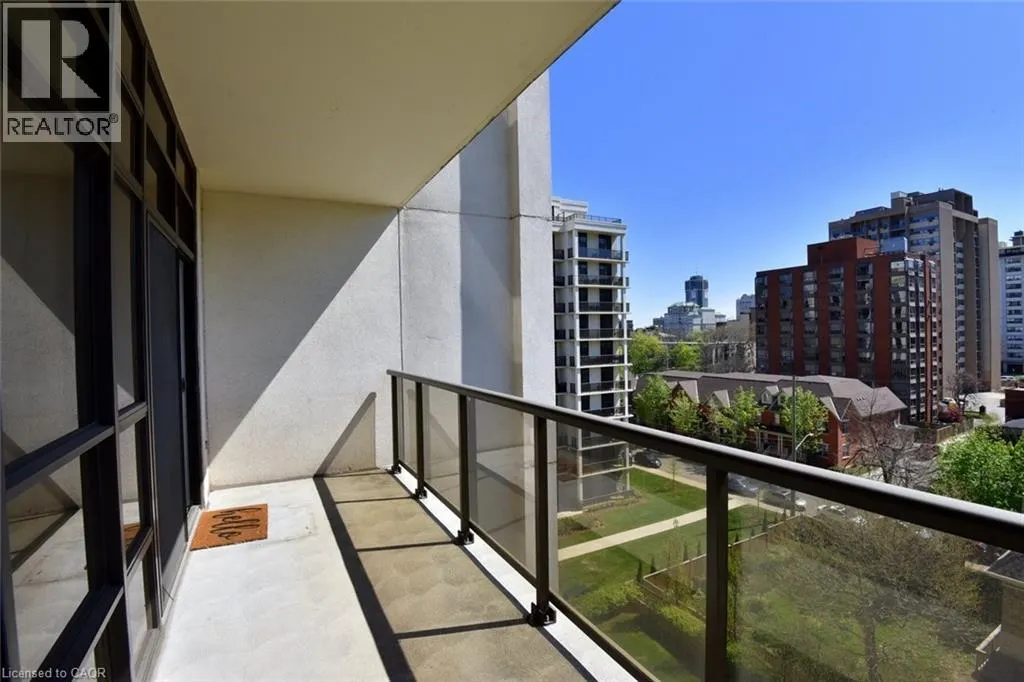 90 CHARLTON Avenue W Unit# 604, #604