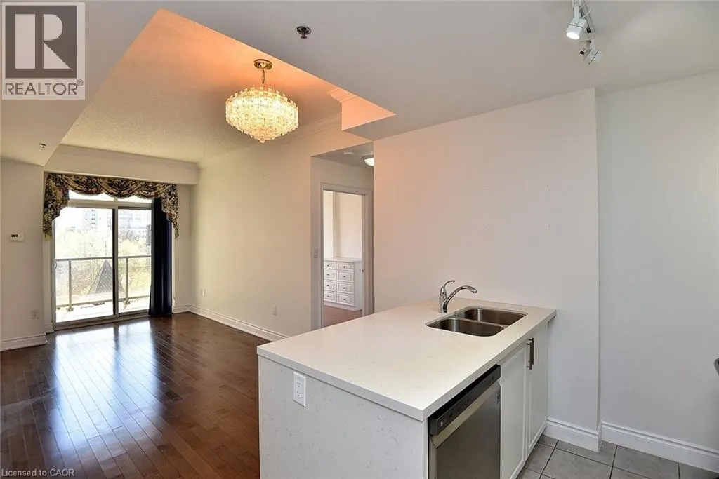 90 CHARLTON Avenue W Unit# 604, #604
