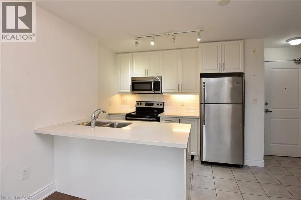 90 CHARLTON Avenue W Unit# 604, #604