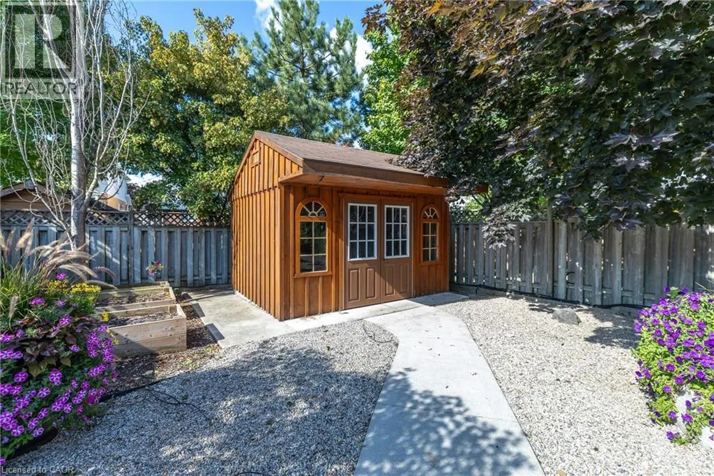 31 BUSHMILLS Crescent