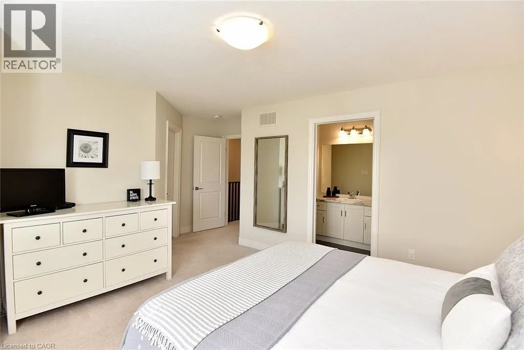 40 HAMILTON Street S Unit# 7, #7