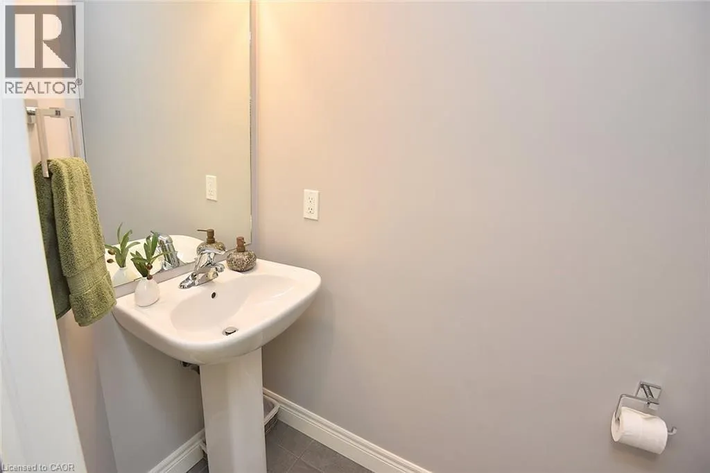 40 HAMILTON Street S Unit# 7, #7