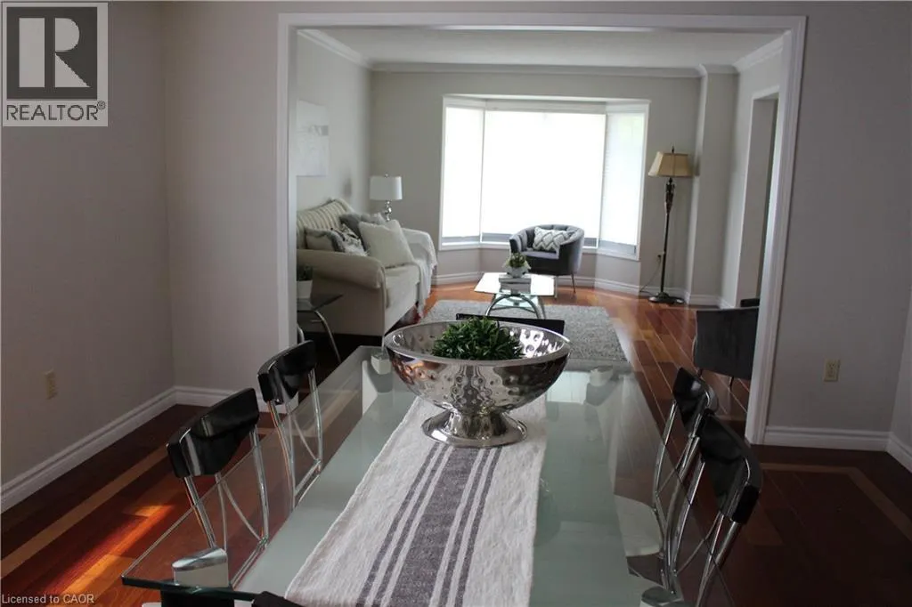 24 CANNING Crescent