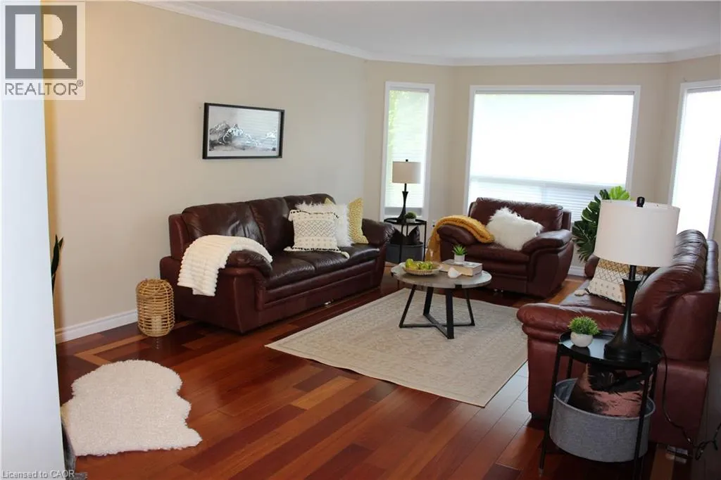 24 CANNING Crescent