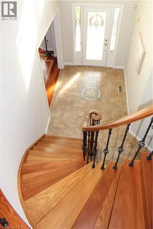24 CANNING Crescent