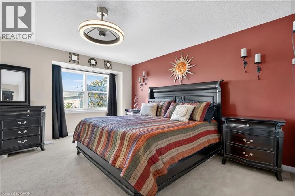 92 BAGGS Crescent