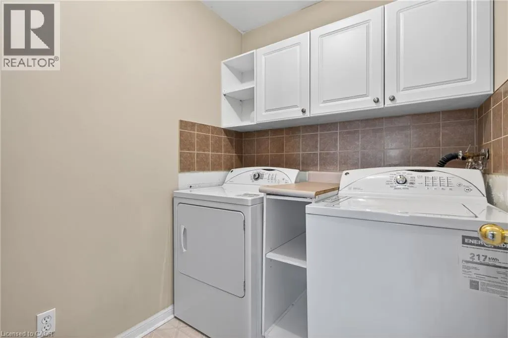 92 BAGGS Crescent