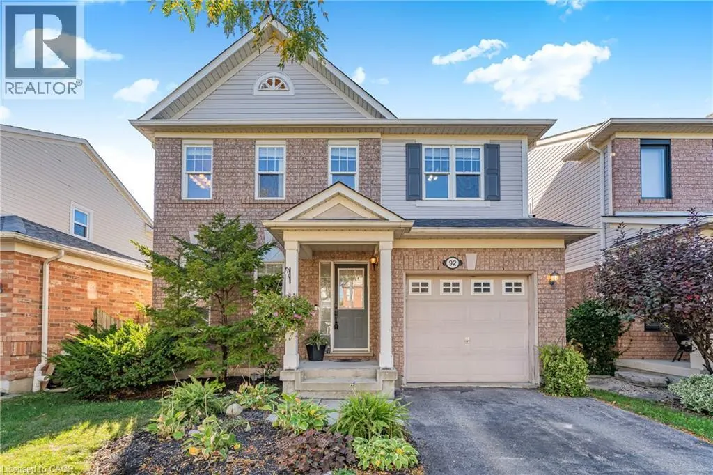92 BAGGS Crescent