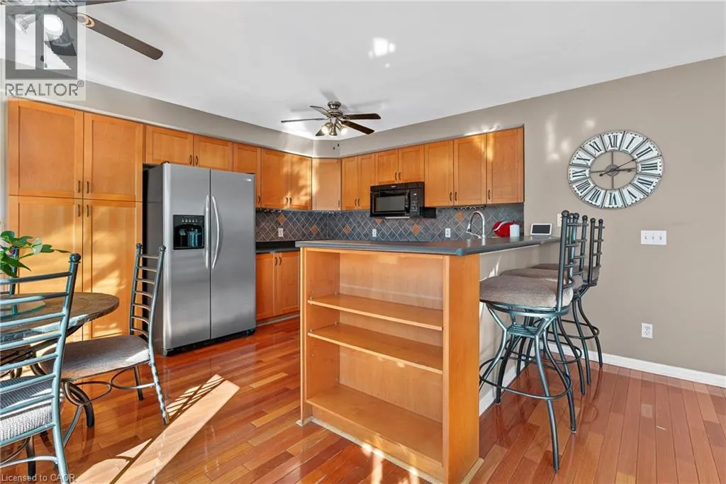 92 BAGGS Crescent