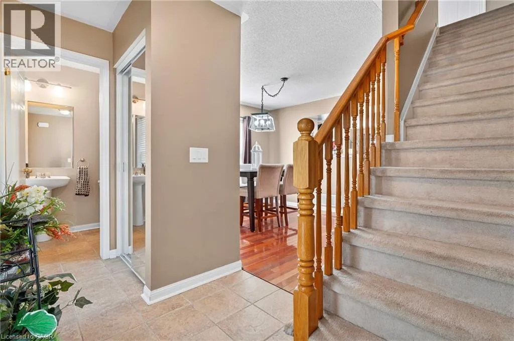 92 BAGGS Crescent