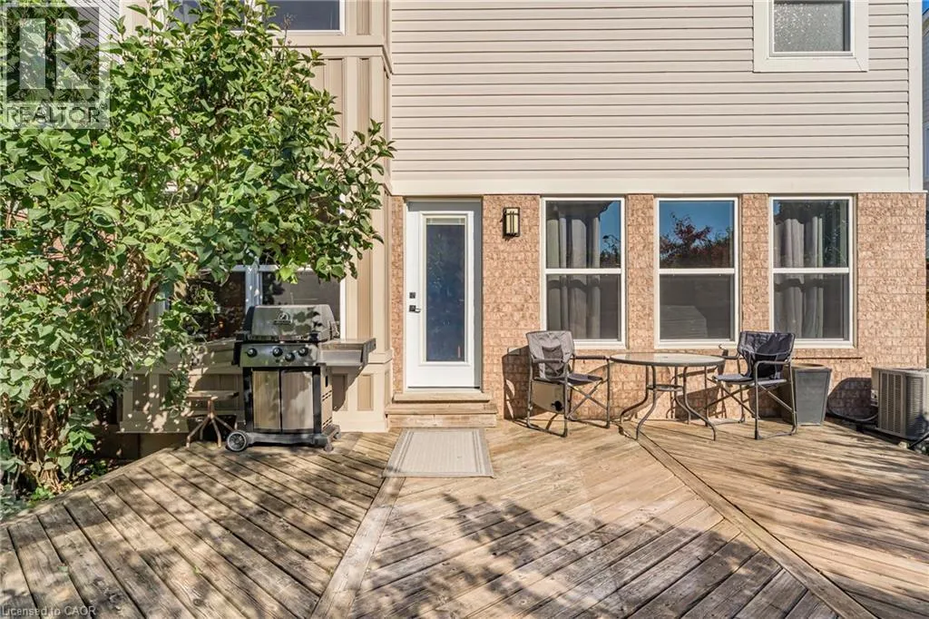 92 BAGGS Crescent