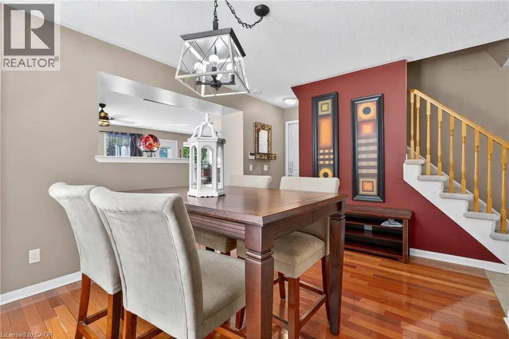 92 BAGGS Crescent