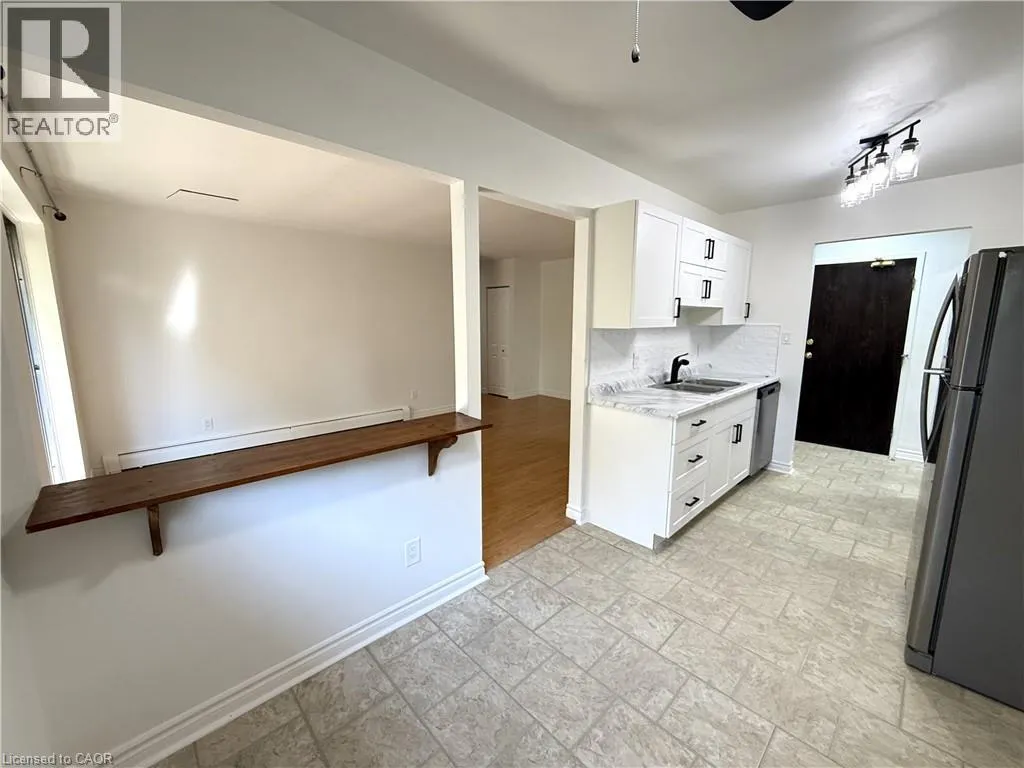 475 PARKSIDE Drive Unit# 19, #19