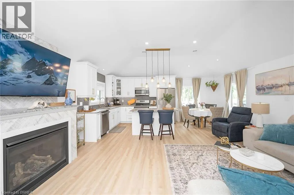 2525 VIMY Road