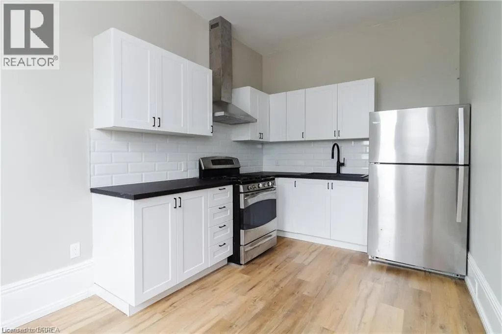 438 COLBORNE Street Unit# UPPER, #UPPER