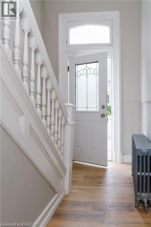 438 COLBORNE Street Unit# UPPER, #UPPER