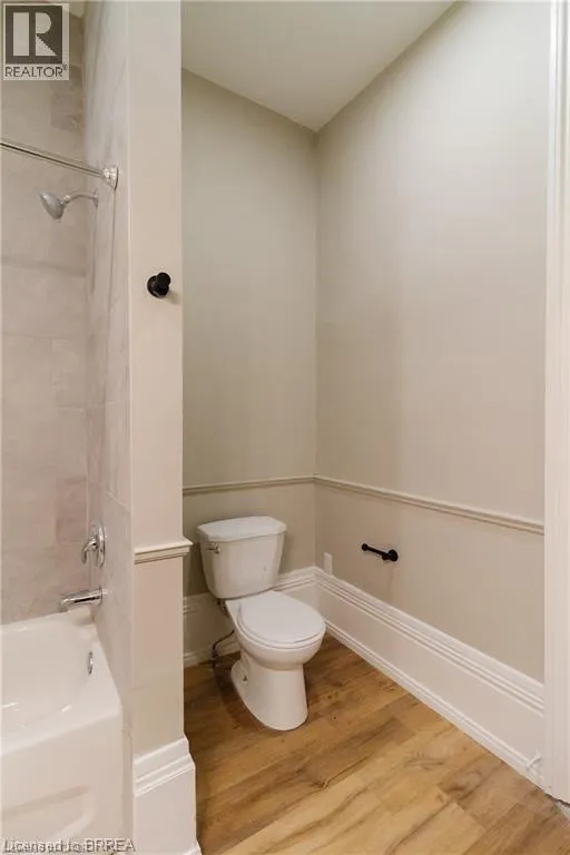 438 COLBORNE Street Unit# UPPER, #UPPER