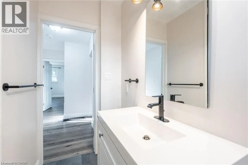 92 SOUTH BEND Road W Unit# Upper, #Upper