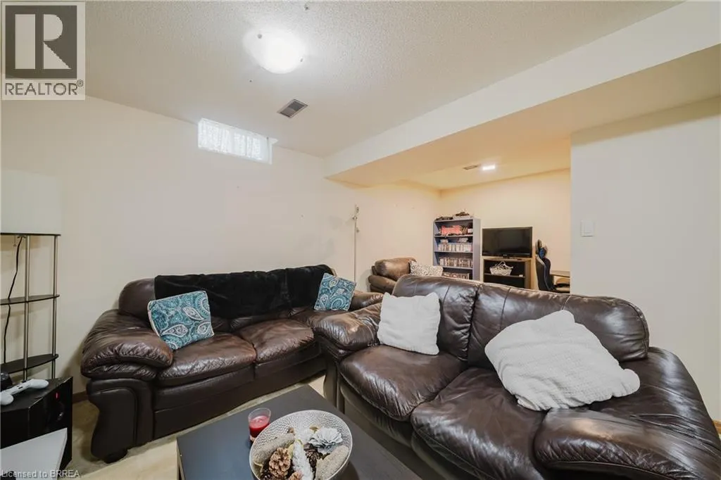 431 SPRINGBANK Avenue N Unit# 431, #431
