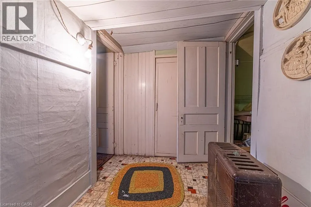 35 SHERMAN Avenue N