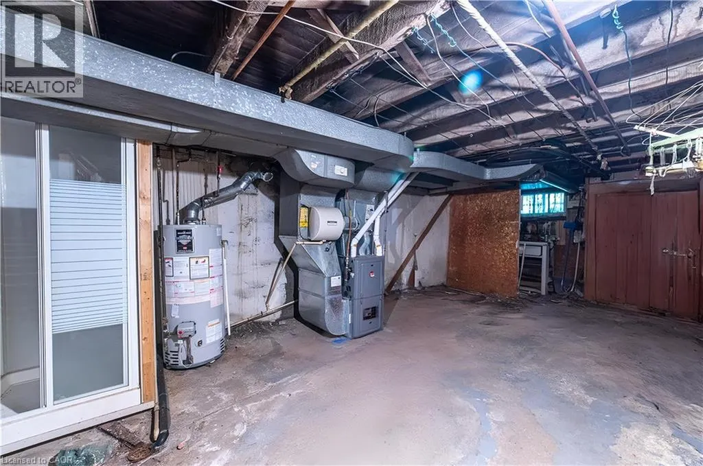 35 SHERMAN Avenue N