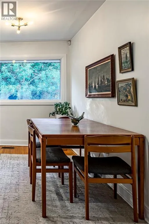 104 WEST 33RD Street