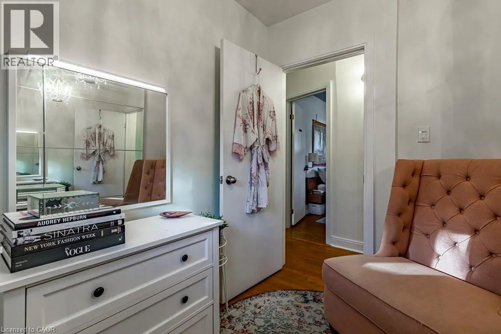 104 WEST 33RD Street