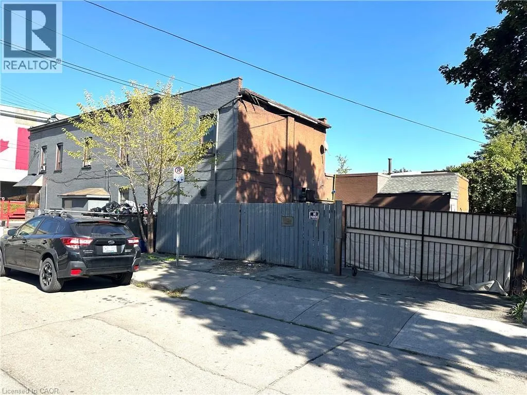 152 GRENFELL Street