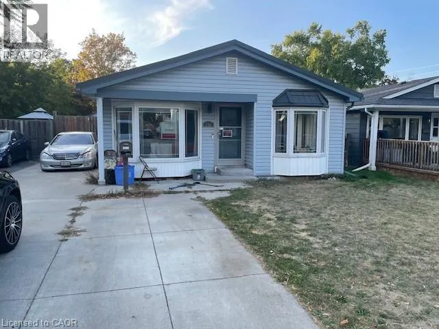156 TRAYNOR Avenue