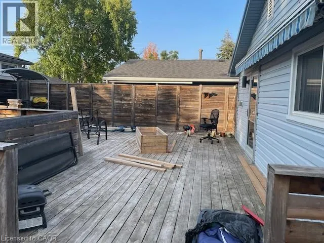 156 TRAYNOR Avenue