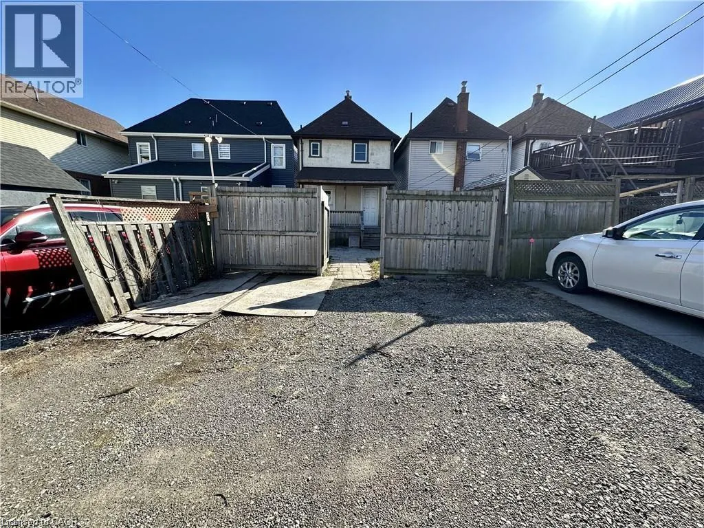 39 BEECHWOOD Avenue