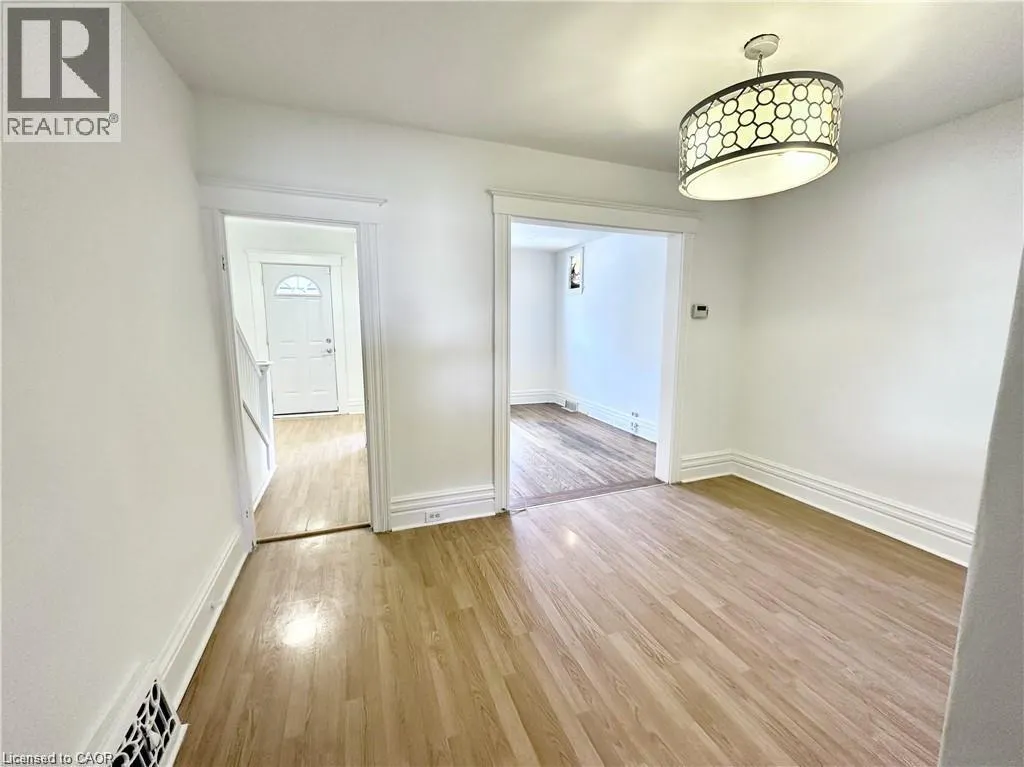 39 BEECHWOOD Avenue
