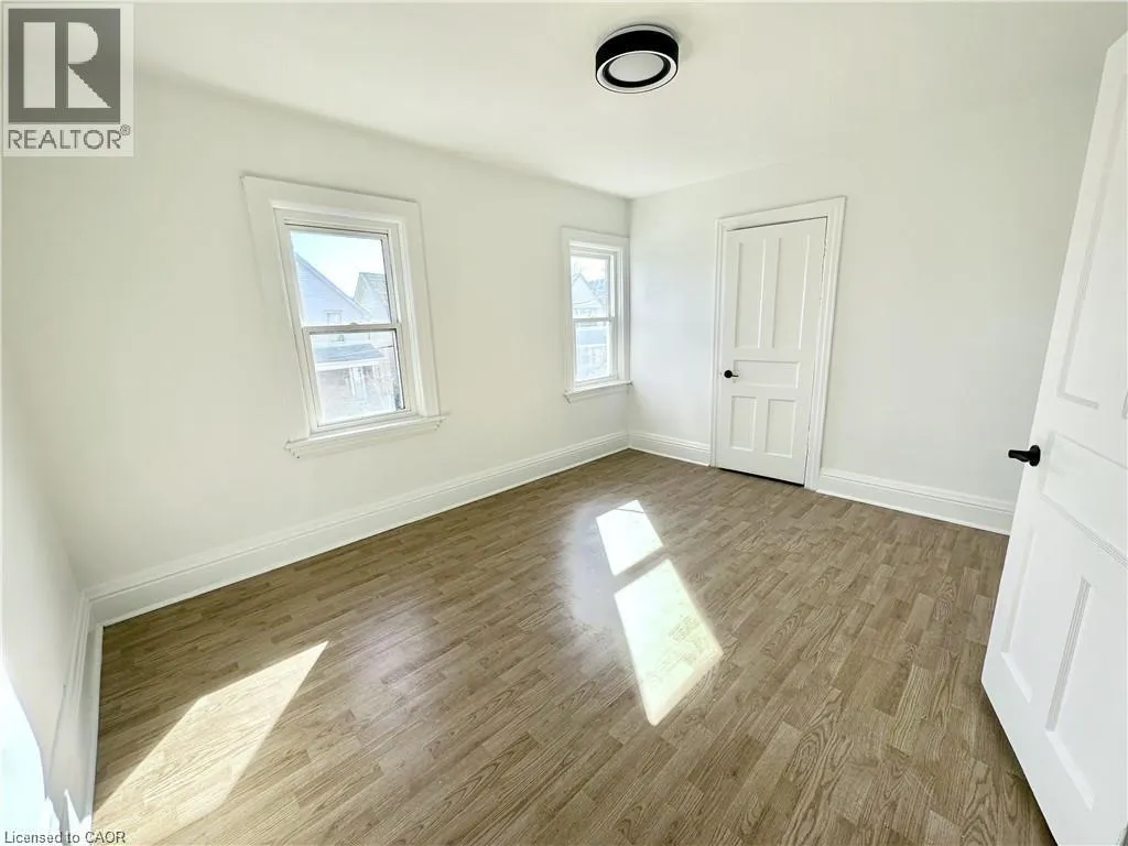 39 BEECHWOOD Avenue