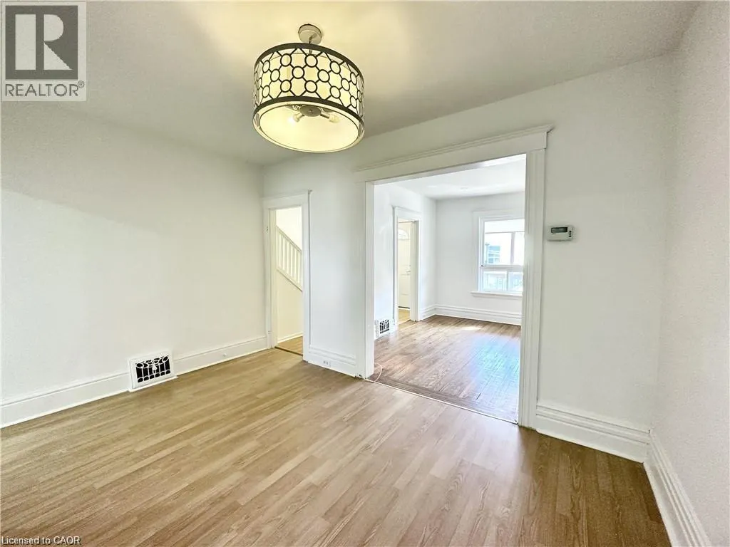 39 BEECHWOOD Avenue