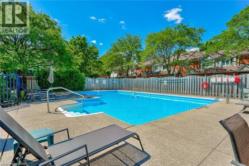 523 BEECHWOOD Drive Unit# 12, #12