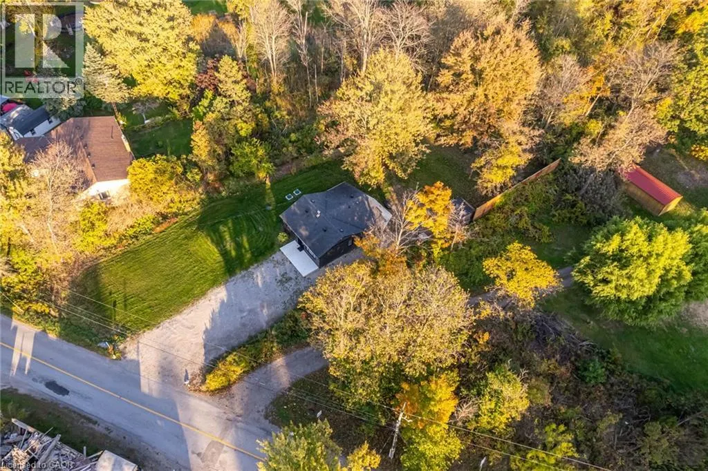 8 MOUNTSBERG Road