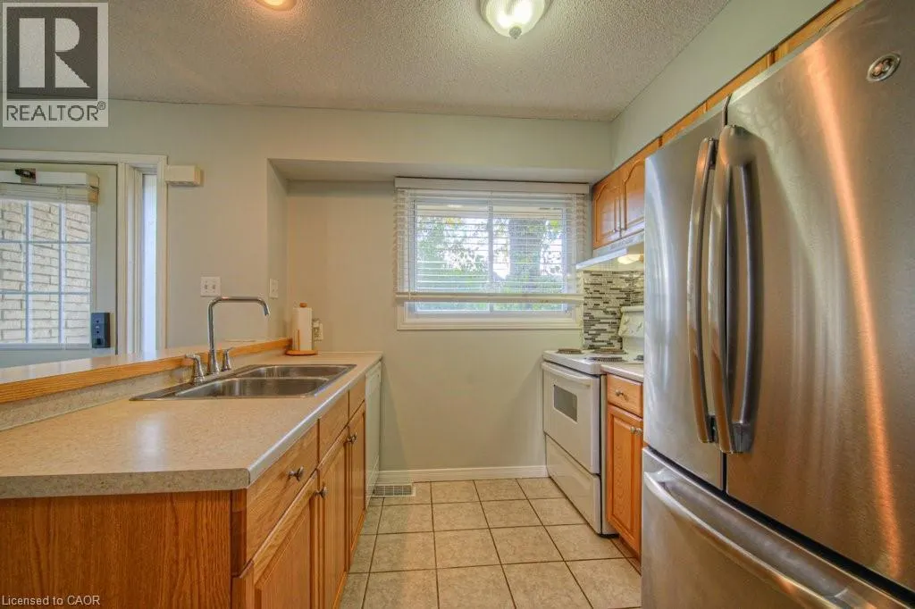 211 VERONICA Drive Unit# 10, #10