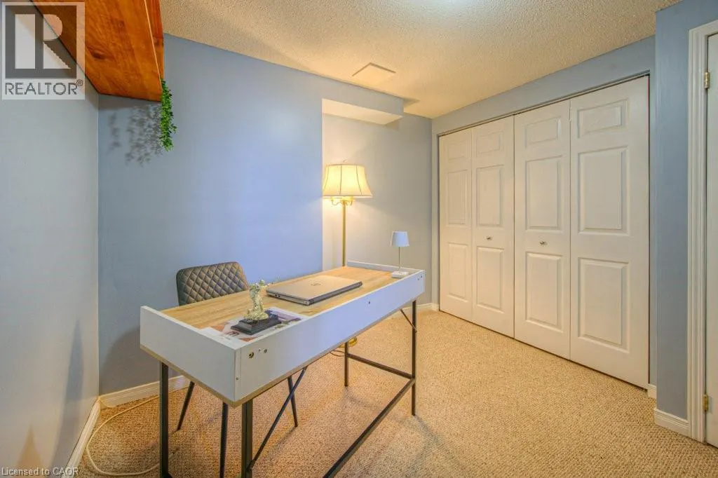 211 VERONICA Drive Unit# 10, #10