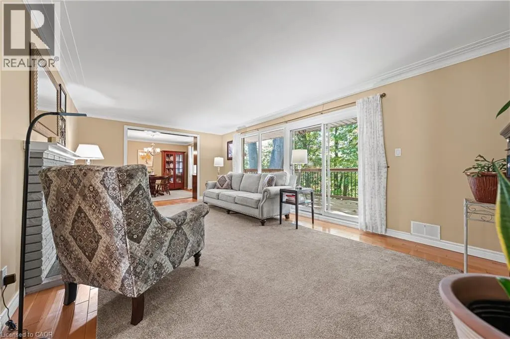 45 HIGHLAND Crescent