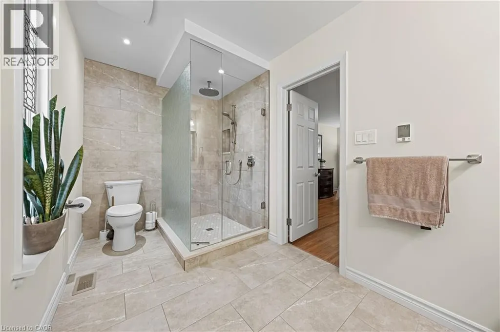 45 HIGHLAND Crescent