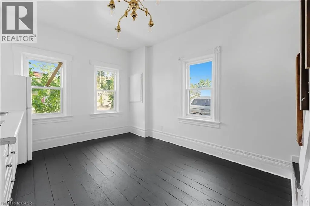 8 TASKER Street