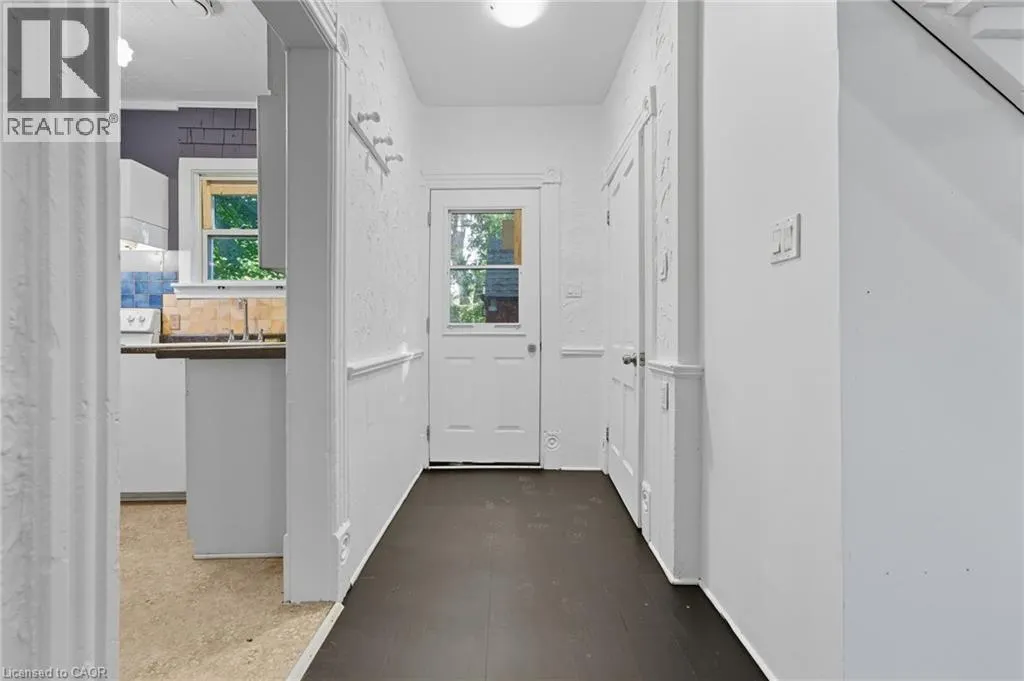 8 TASKER Street